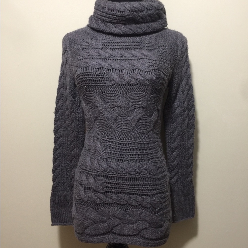 Banana Republic turtle neck sweater